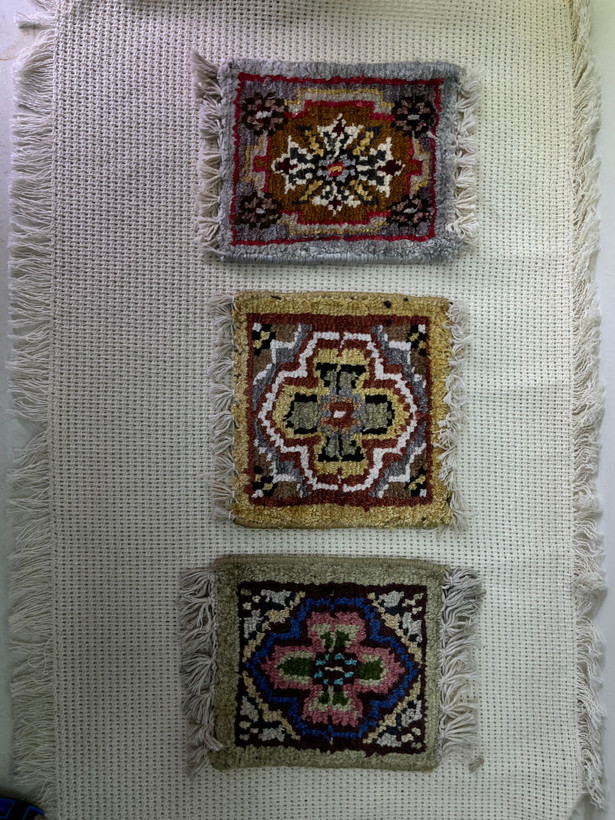 مینی فرش دکوری